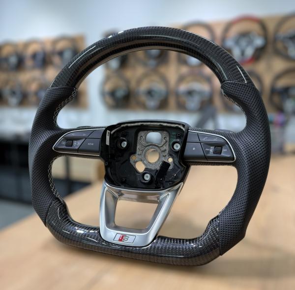 Carbon Lenkrad für Audi Q7 A4 S-line